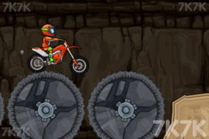 《摩托障碍挑战赛》游戏画面2