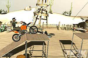 《极限摩托攀爬》游戏画面3