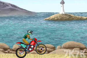 《摩托车特技赛》游戏画面1