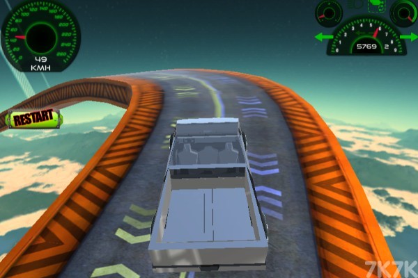 《汽车空中挑战》游戏画面3