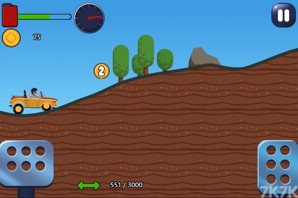 《山丘赛车》游戏画面2